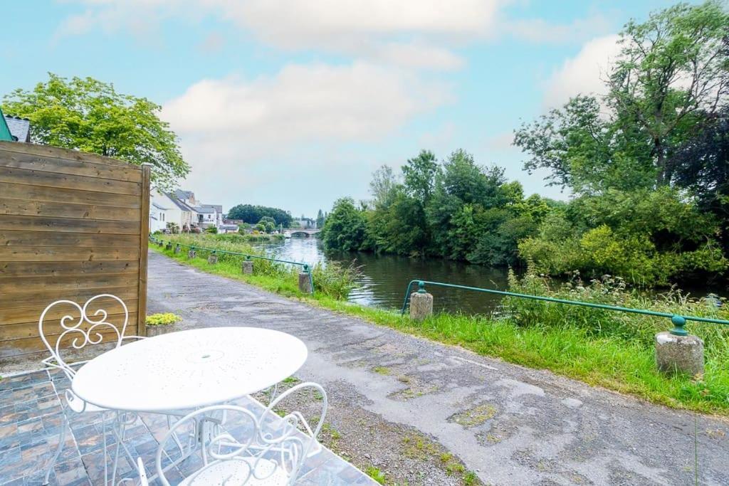 Appartement Les Berges De L'Oust à Malestroit Extérieur photo
